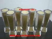 BIKIN PLAKAT,  BUAT PLAKAT,  JUAL PLAKAT,  PESAN PLAKAT,  PLAKAT RESIN,  PLAKAT,  TROPY,  AWARD,  VANDEL,  PLAKAT KRISTAL,  TRANSPARAN DAN LOGAM